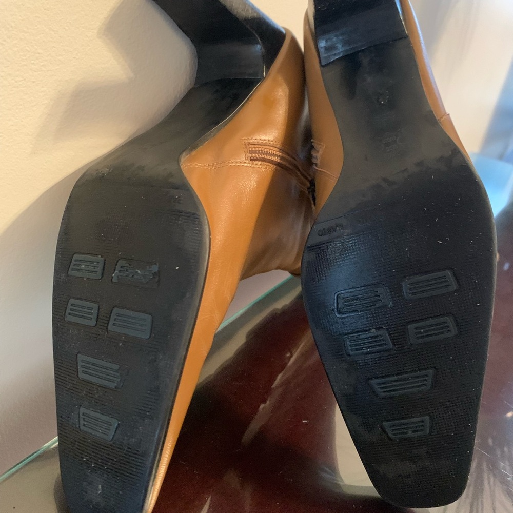 Fashionable Upscale Leather Boots- Lined With Ful… - image 8